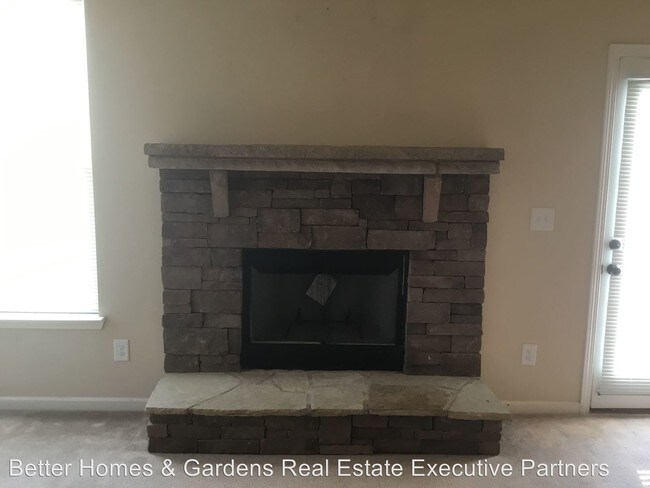 Foto del edificio - 2705 Huntcliffe Dr