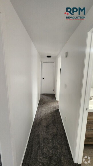 Building Photo - 114 W 5050 S