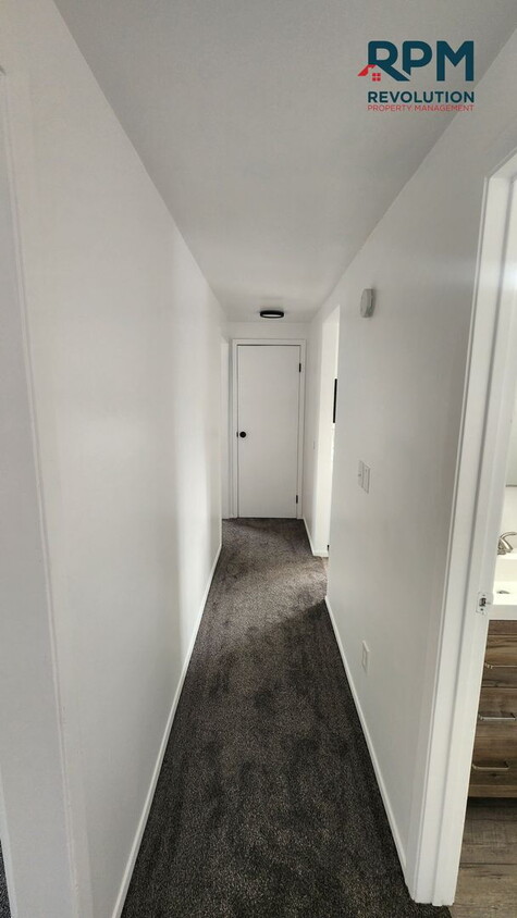 Foto principal - 3 BEDROOM UNIT IN WASHINGTON TERRACE