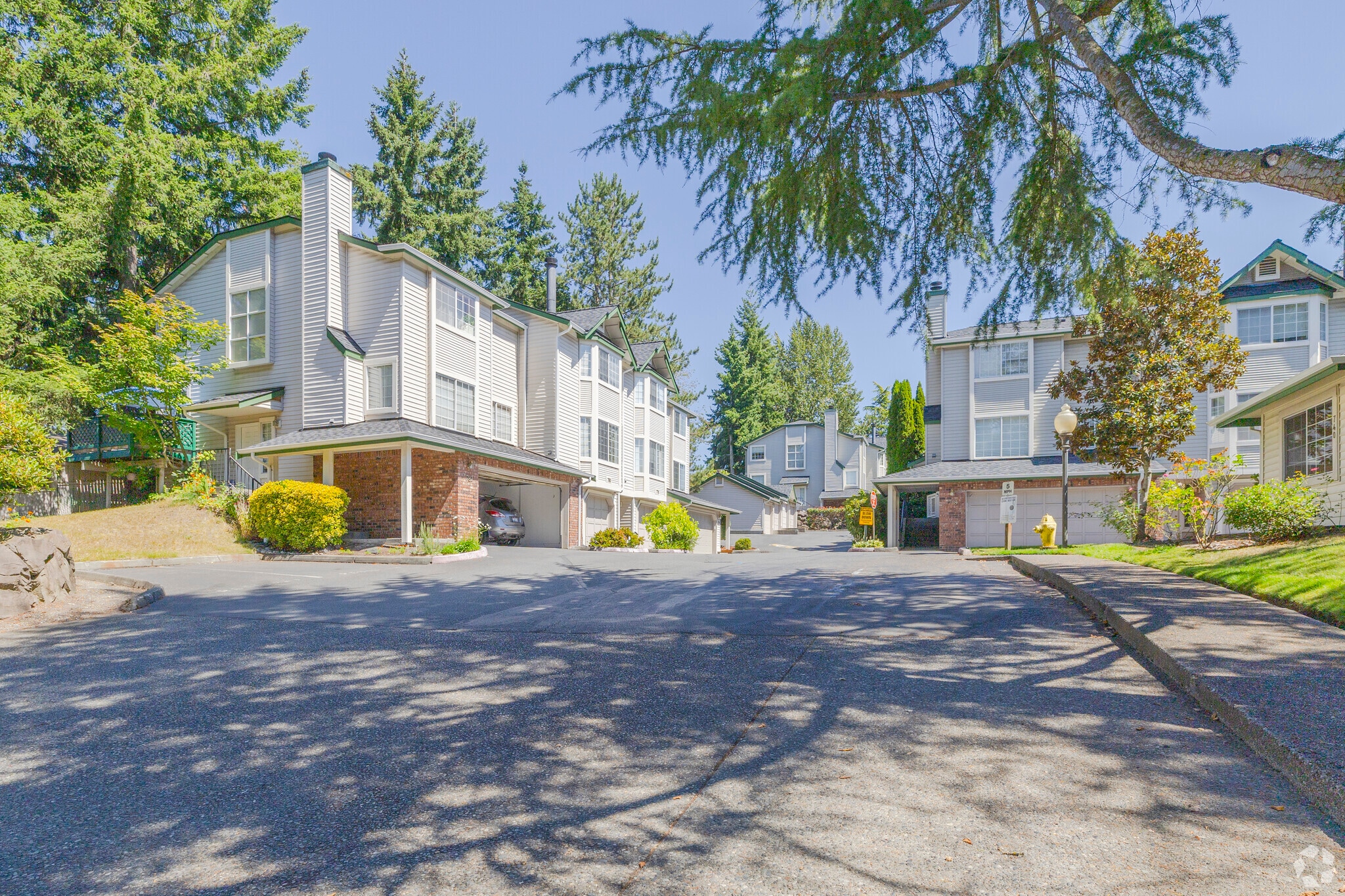 Towne Crest Condominium