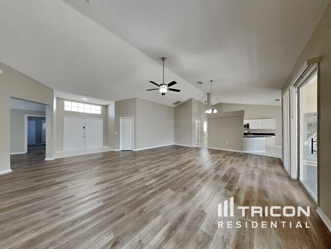 Building Photo - 10338 Countrywood Lane Hudson FL