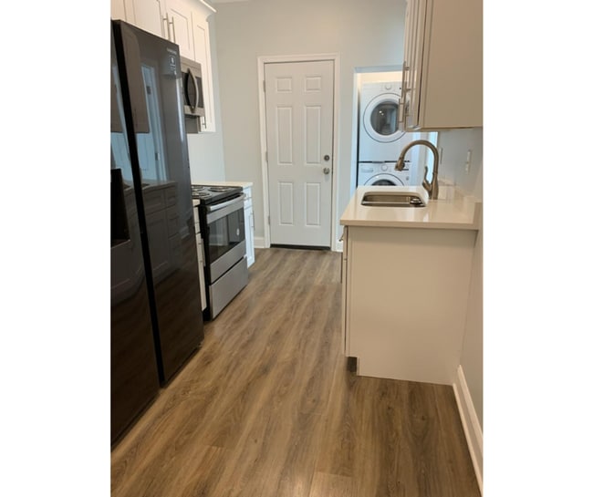 Building Photo - 4626 Reisterstown Rd