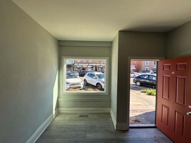 Foto del edificio - 35 E High St