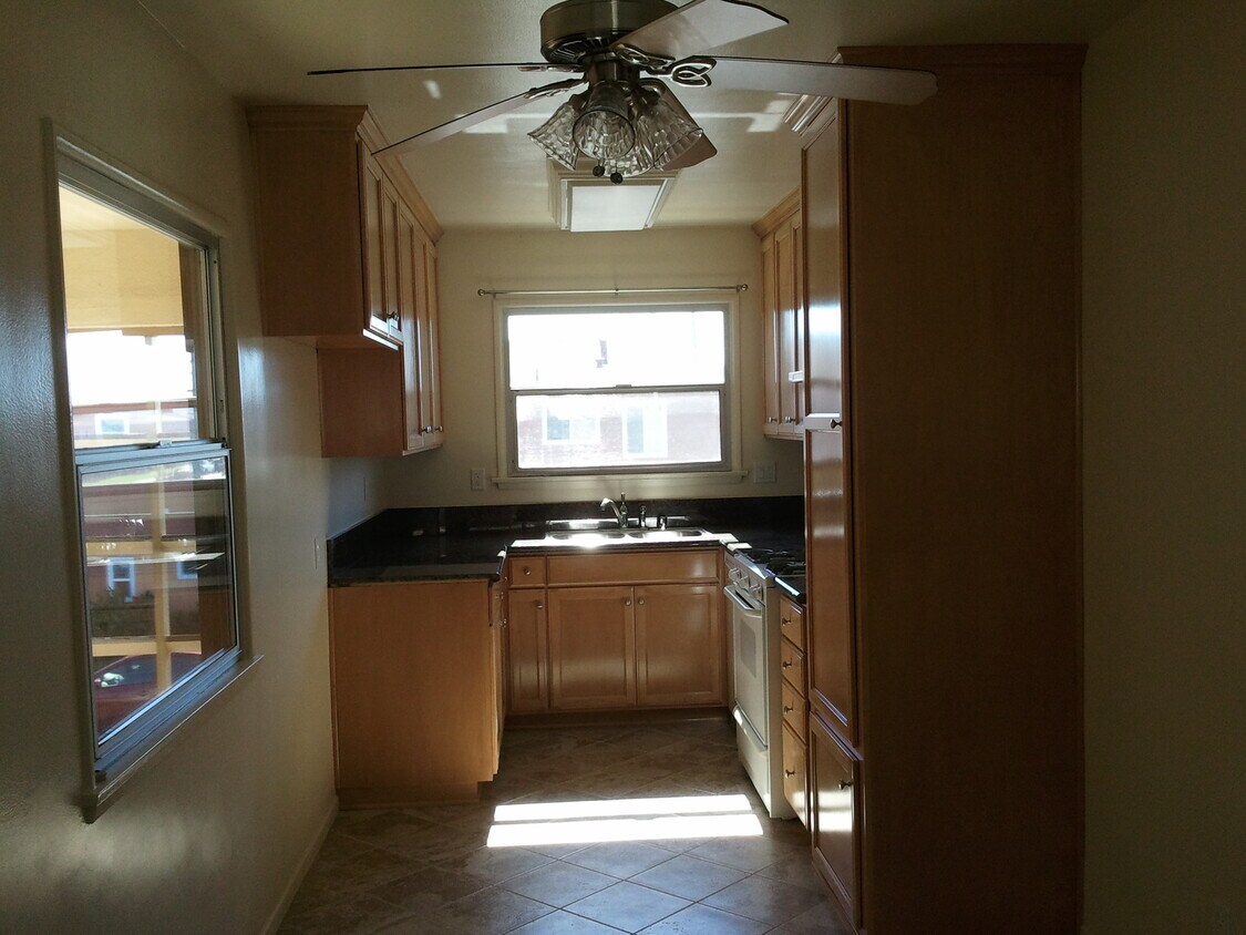 Primary Photo - 2929 W 167th St