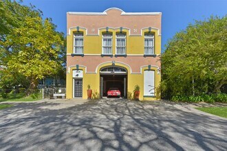 Building Photo - 1614 Avenue K