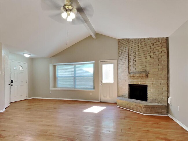 Building Photo - 1545 Miller Ave