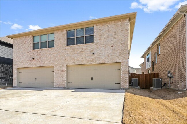 Building Photo - Gorgeous Townhouse for rent in North Fort ...
