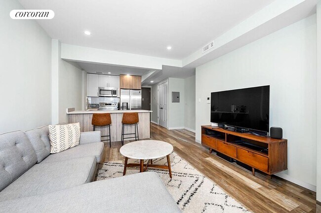 Foto del edificio - 30-82 Crescent Street 7E