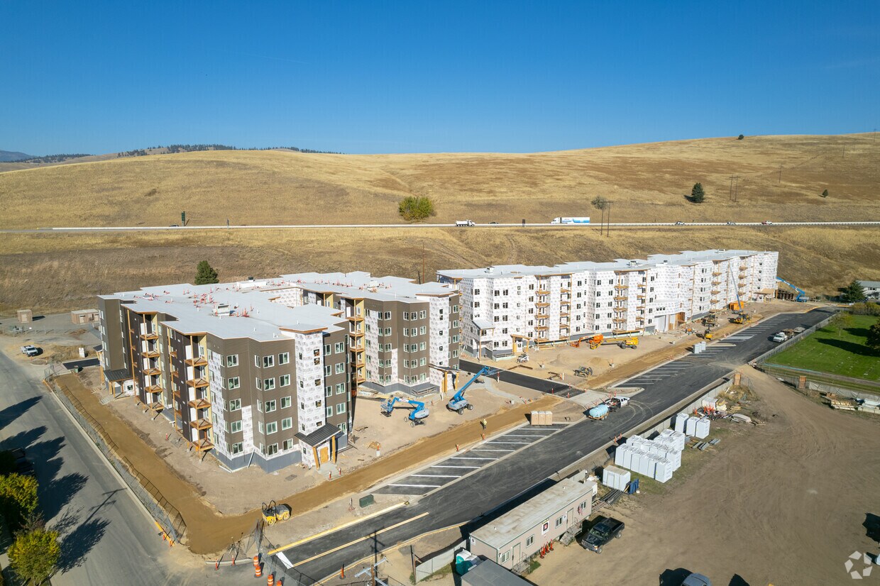 Construction - Oct 2022 - Villagio Apartments