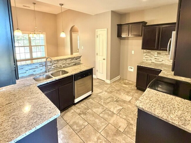 Building Photo - 4426 Davall Cir