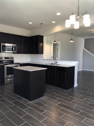 Building Photo - 1019 Sierra Vista Ct