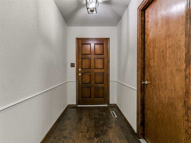 Foto del edificio - 309 Kingsbury Dr