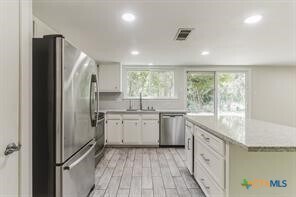 Foto del edificio - 12011 Scribe Dr