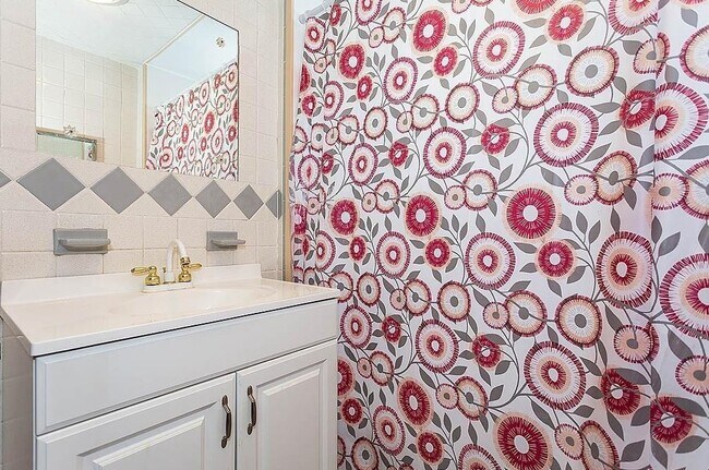 Baño - 27 Bowdoin St