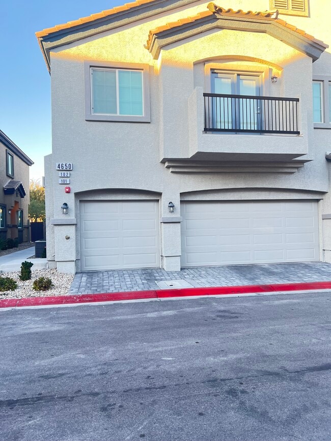 4650 Frasers Owl Ave, North Las Vegas, NV 89084 Townhome Rentals in