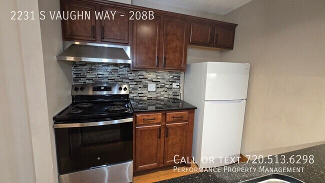Foto del edificio - 2231 S Vaughn Way