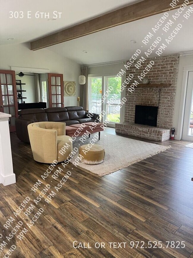 Foto del edificio - 303 E 6th St