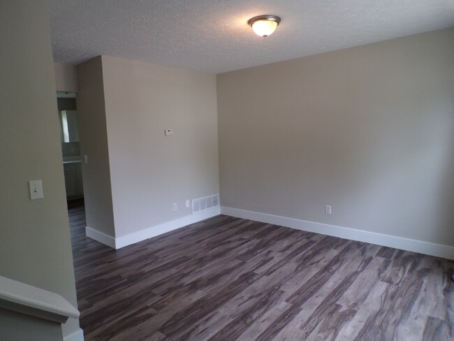 Foto del edificio - 4906 Magnolia Blossom Blvd