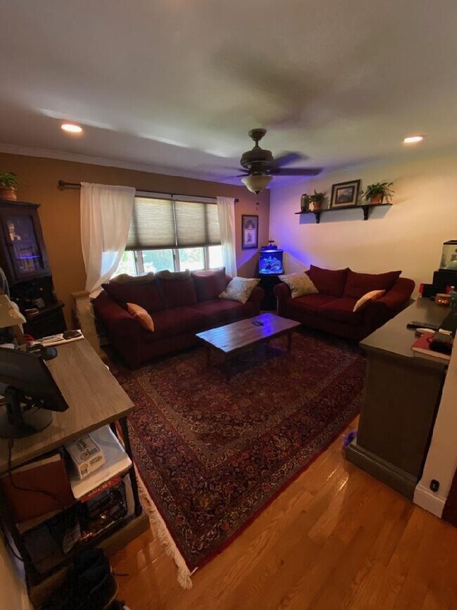 Living room - 88 Engelke St