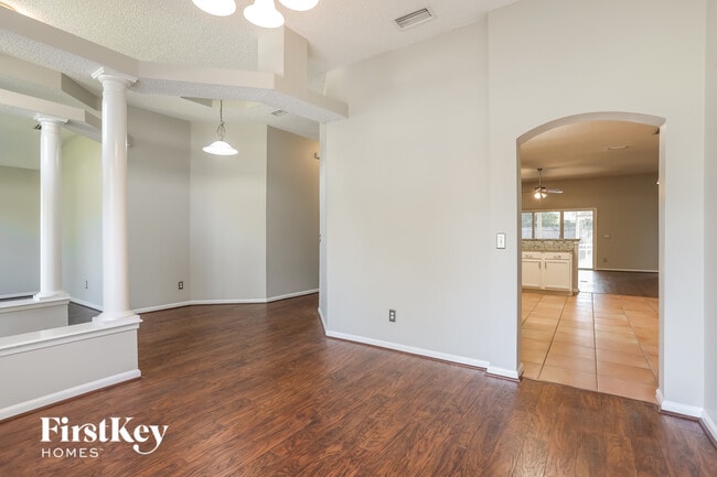 Foto del edificio - 1612 Brighton Bluff Ct