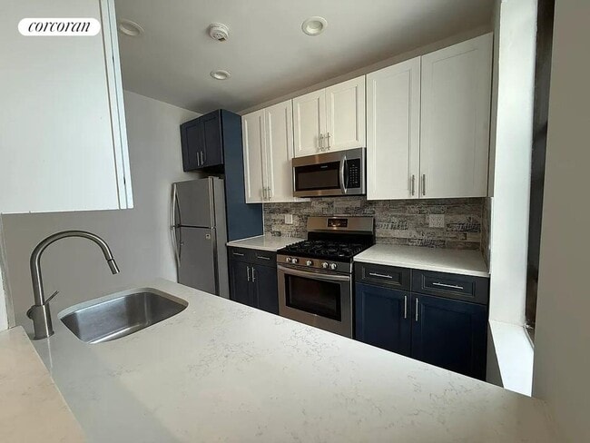 Foto del edificio - 2197 Ocean Ave