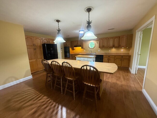 Foto del edificio - Spacious House in Draffenville