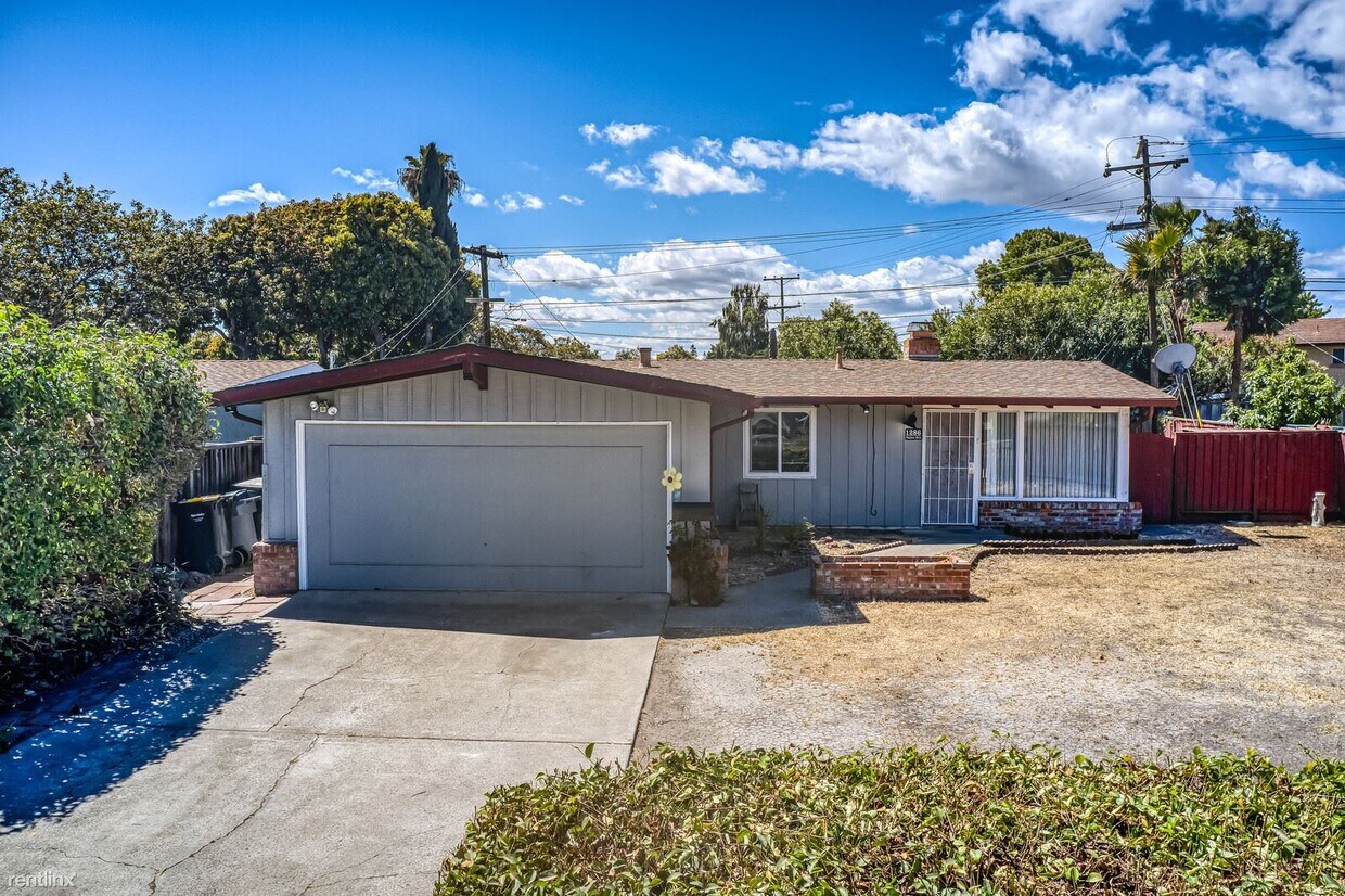 Foto principal - 3 br, 2 bath House - 1286 Tucson Avenue