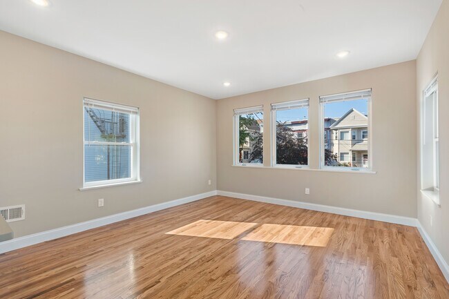 Plano llano - 68 W 52nd St