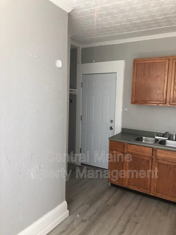 153 Horton St Unit 2F, Lewiston, ME 04240 Condo for Rent in Lewiston, ME