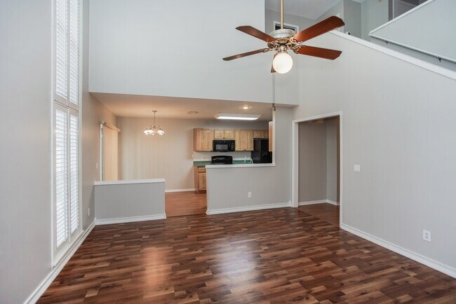 Foto del edificio - 17703 Parkway Green Ln