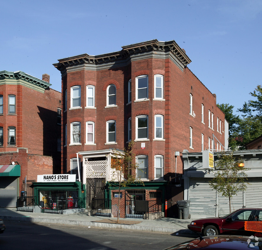 Building Photo - 866-870 Park St