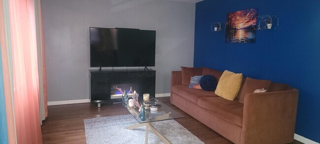 Foto del edificio - 1726 Eddystone Ave