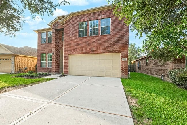 Building Photo - 20130 Brookwood Holw