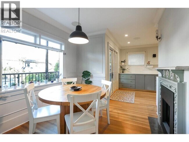 Photo du bâtiment - 42 W 9th Ave