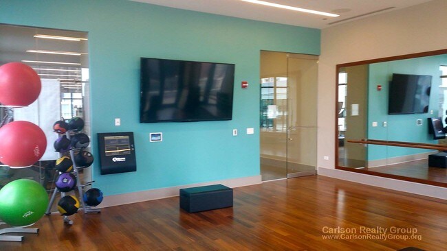Foto del edificio - 642 N Clark St