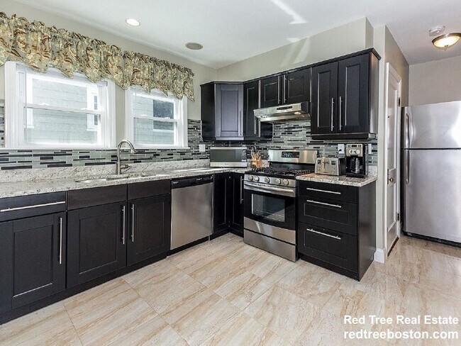 Foto del edificio - 33 Pershing Rd