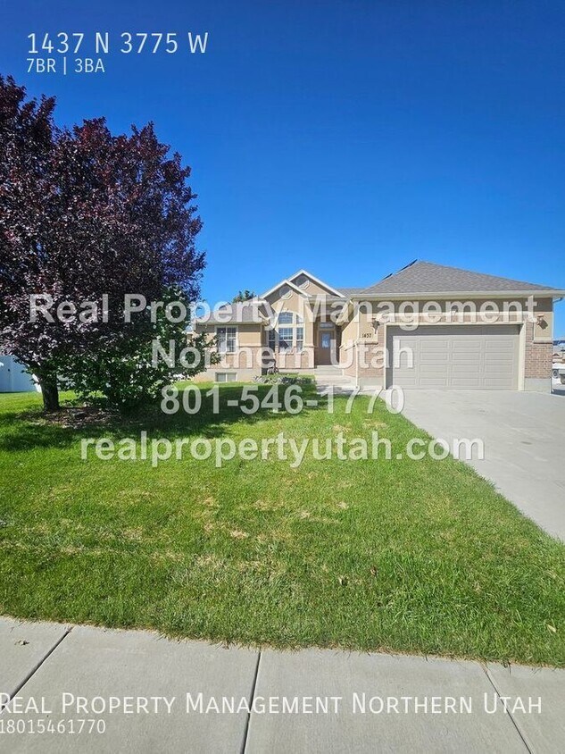 Primary Photo - Stunning 7 Bedroom Home Now Available in W...