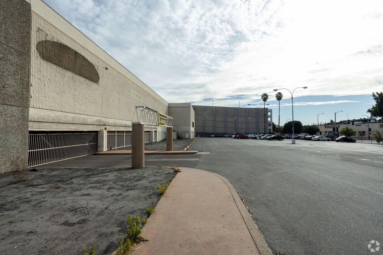 JAN 2022 - 5420 Sunset