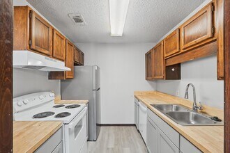 Building Photo - 455 Stara Cir