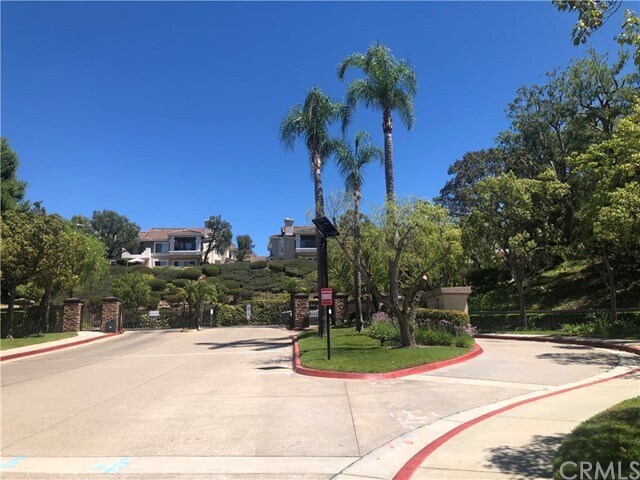 Foto principal - 8070 E Desert Pine Dr