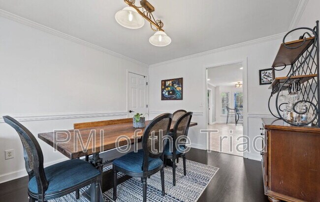 Foto del edificio - 2766 Briaroak Dr