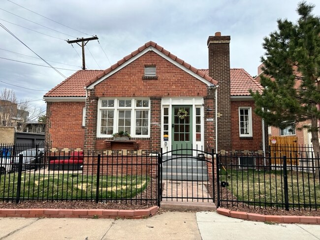 Foto del edificio - 721 E 2nd Ave