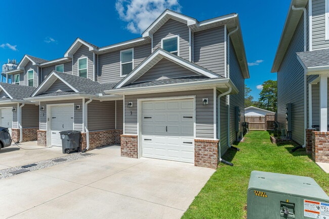 Building Photo - 3 Praiseworthy Dr