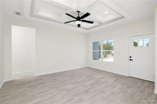 Building Photo - 15 Chicago Ave