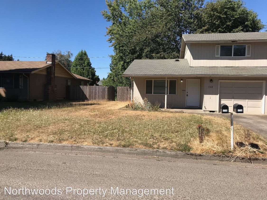 Primary Photo - 1748 Barton Dr
