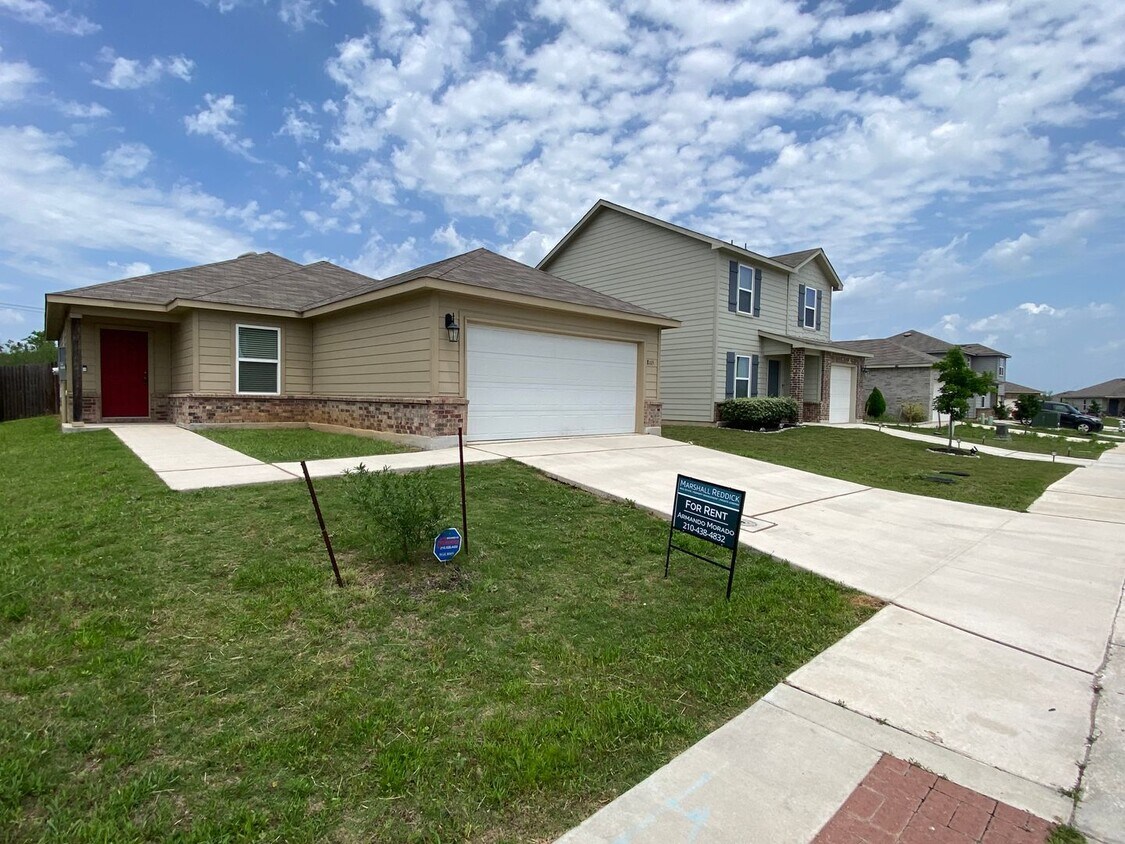 Primary Photo - Charming 1-Story Home Available for Rent! ...
