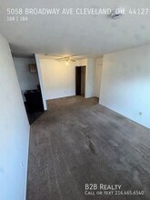 Building Photo - 5058 Broadway Ave