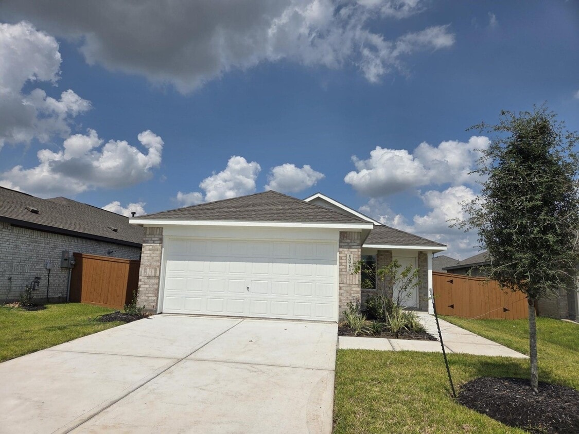 Foto principal - 10914 Silver Canoe Dr