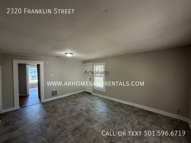 Foto del edificio - 2320 Franklin St
