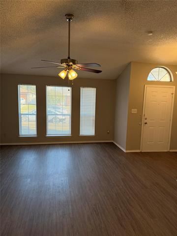 Foto del edificio - 322 Moss Hill Dr